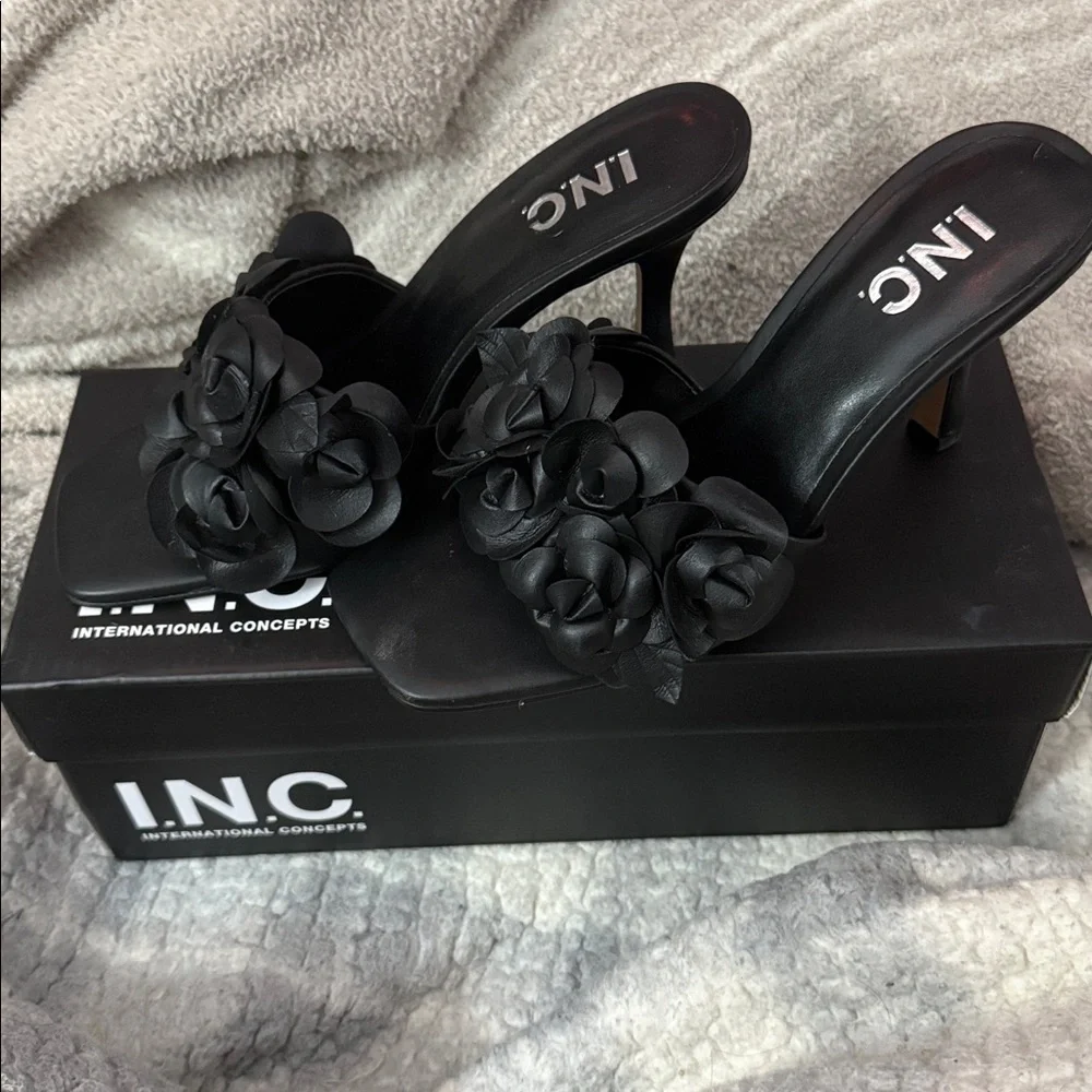 INC International Concepts Black Heeled Sandals - Picture 1 of 2